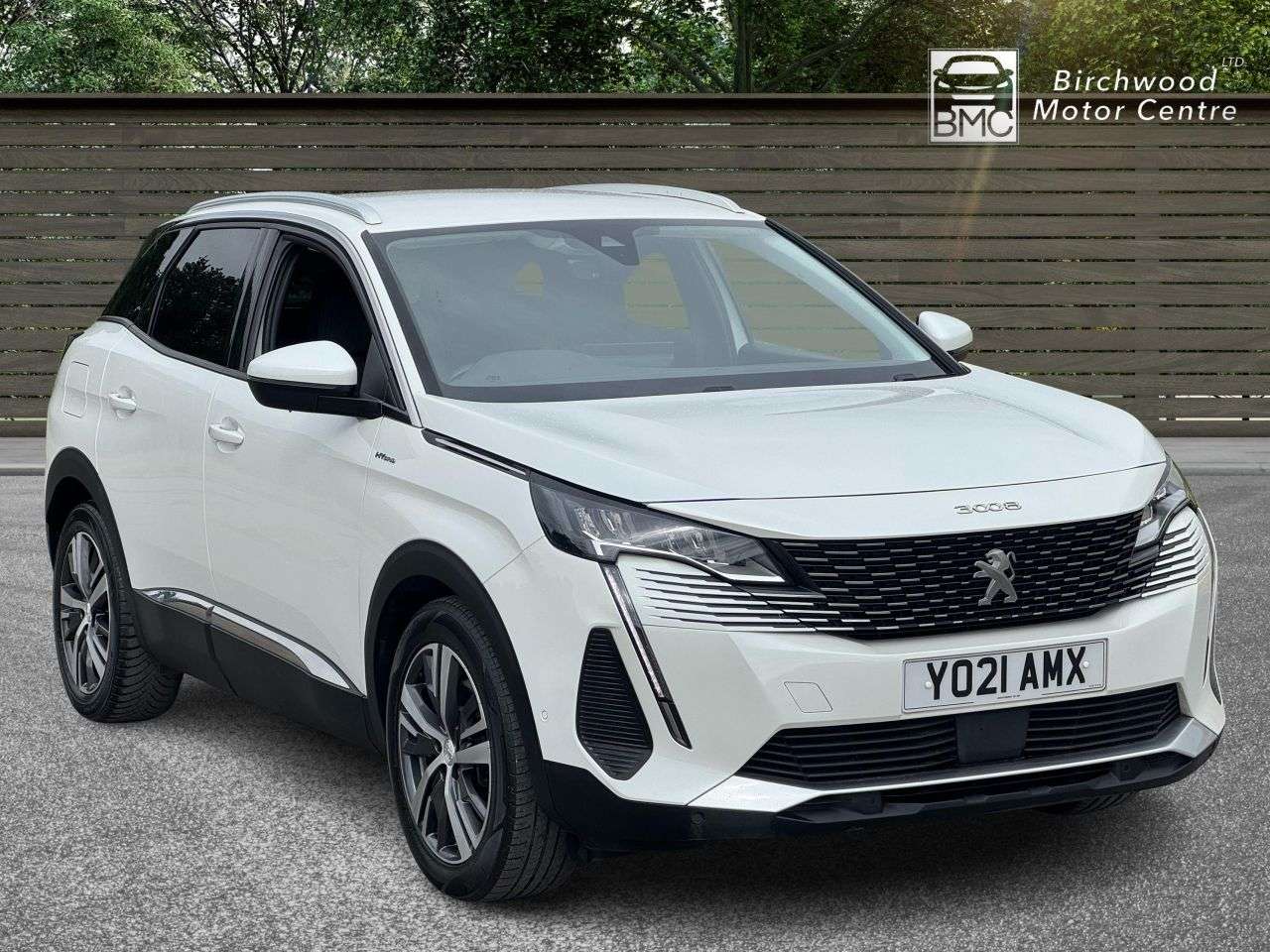 A 2021 PEUGEOT 3008 1.6 13.2kWh Allure Premium SUV 5dr Petrol Plug-in Hybrid e-EAT Euro 6 (s/s) A 2021 PEUGEOT 3008 1.6 13.2kWh Allure Premium SUV 5dr Petrol Plug-in Hybrid e-EAT Euro 6 (s/s)