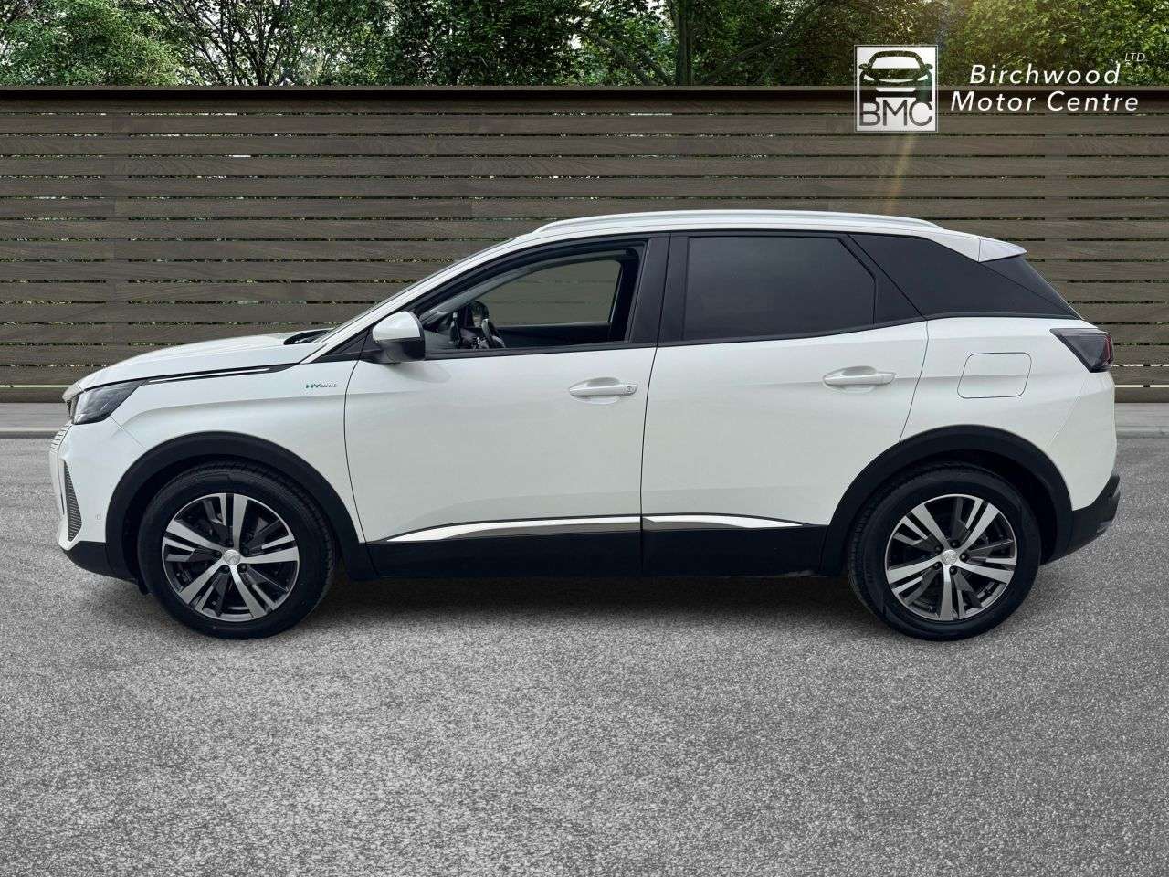A 2021 PEUGEOT 3008 1.6 13.2kWh Allure Premium SUV 5dr Petrol Plug-in Hybrid e-EAT Euro 6 (s/s) A 2021 PEUGEOT 3008 1.6 13.2kWh Allure Premium SUV 5dr Petrol Plug-in Hybrid e-EAT Euro 6 (s/s)