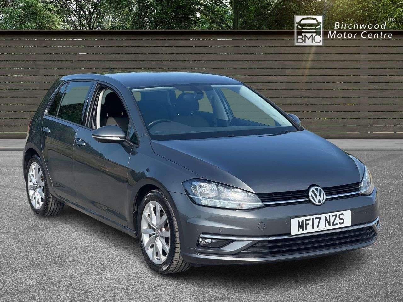 A 2017 VOLKSWAGEN GOLF 1.6 TDI BlueMotion Tech GT Hatchback 5dr Diesel Manual Euro 6 (s/s) (115 ps A 2017 VOLKSWAGEN GOLF 1.6 TDI BlueMotion Tech GT Hatchback 5dr Diesel Manual Euro 6 (s/s) (115 ps