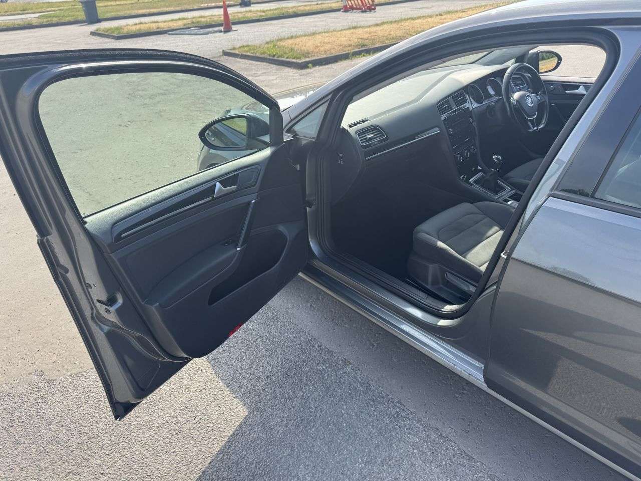2017 VOLKSWAGEN GOLF 2017 VOLKSWAGEN GOLF