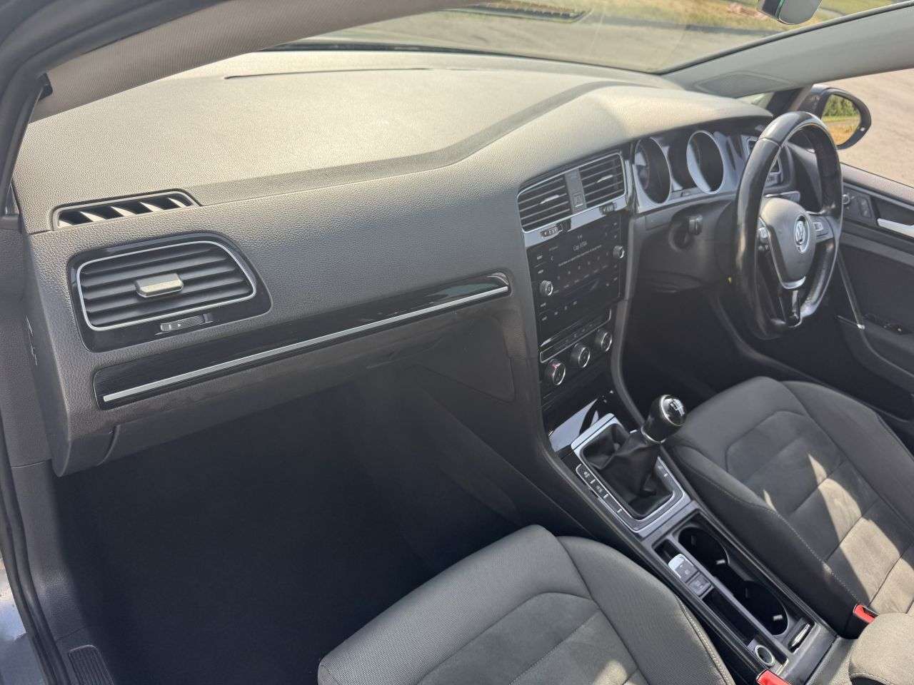 2017 VOLKSWAGEN GOLF 2017 VOLKSWAGEN GOLF