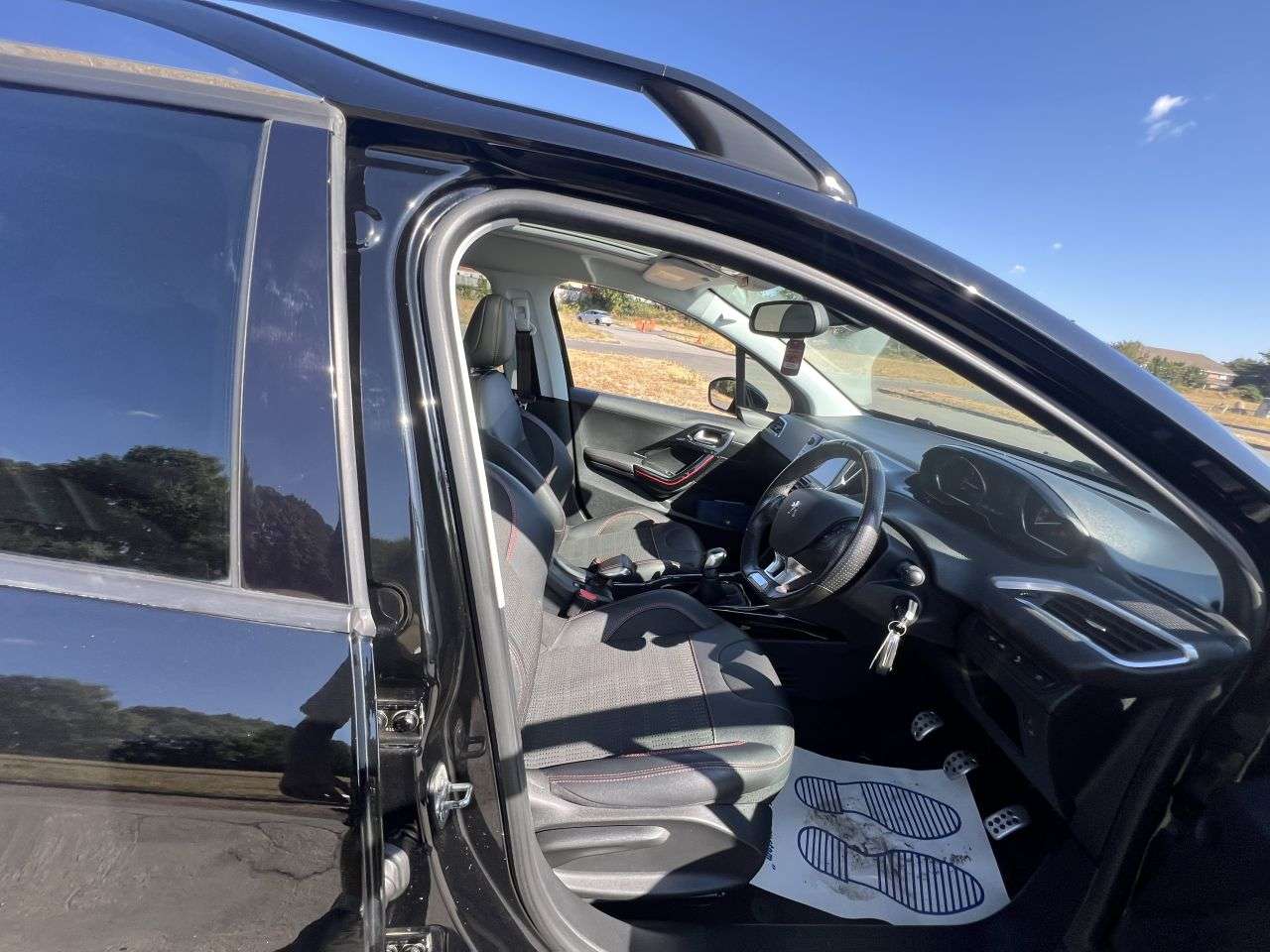 2018 PEUGEOT 2008 2018 PEUGEOT 2008