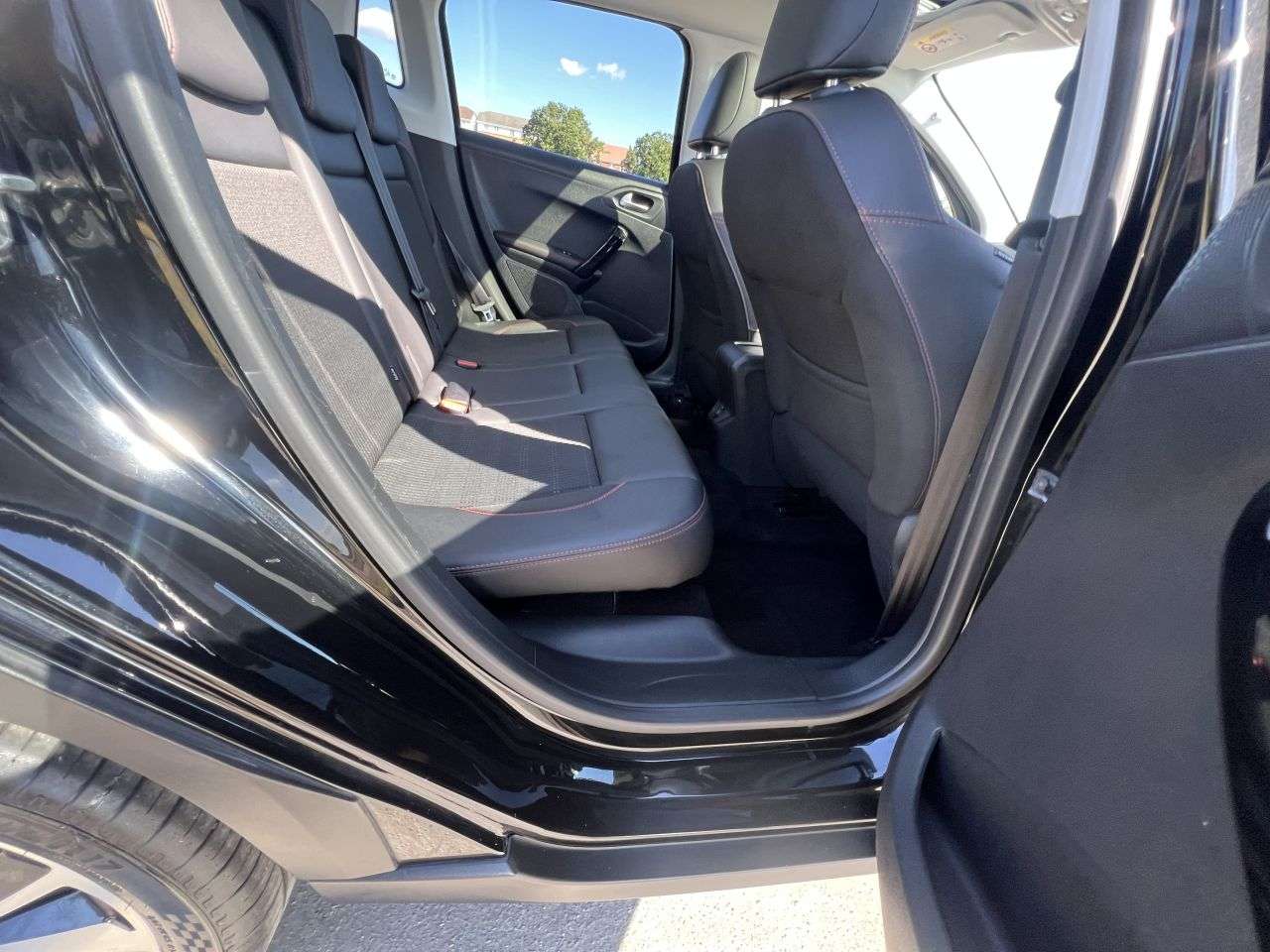 2018 PEUGEOT 2008 2018 PEUGEOT 2008