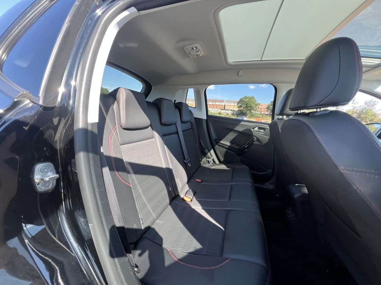 2018 PEUGEOT 2008 2018 PEUGEOT 2008