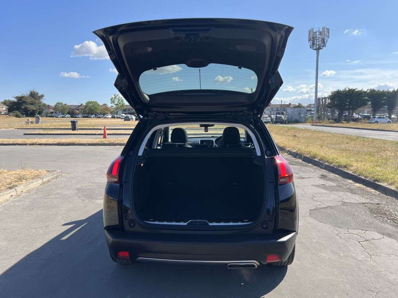 2018 PEUGEOT 2008 2018 PEUGEOT 2008