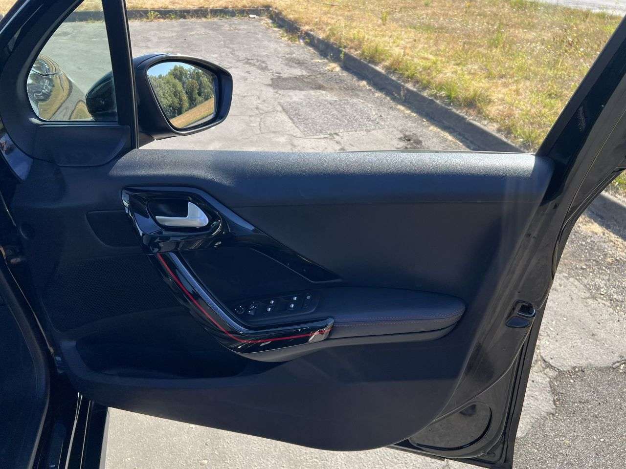 2018 PEUGEOT 2008 2018 PEUGEOT 2008