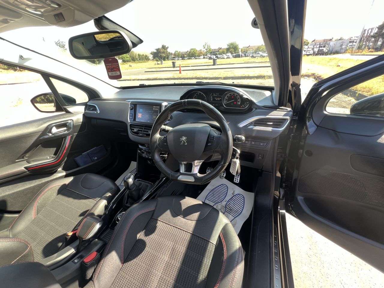 2018 PEUGEOT 2008 2018 PEUGEOT 2008