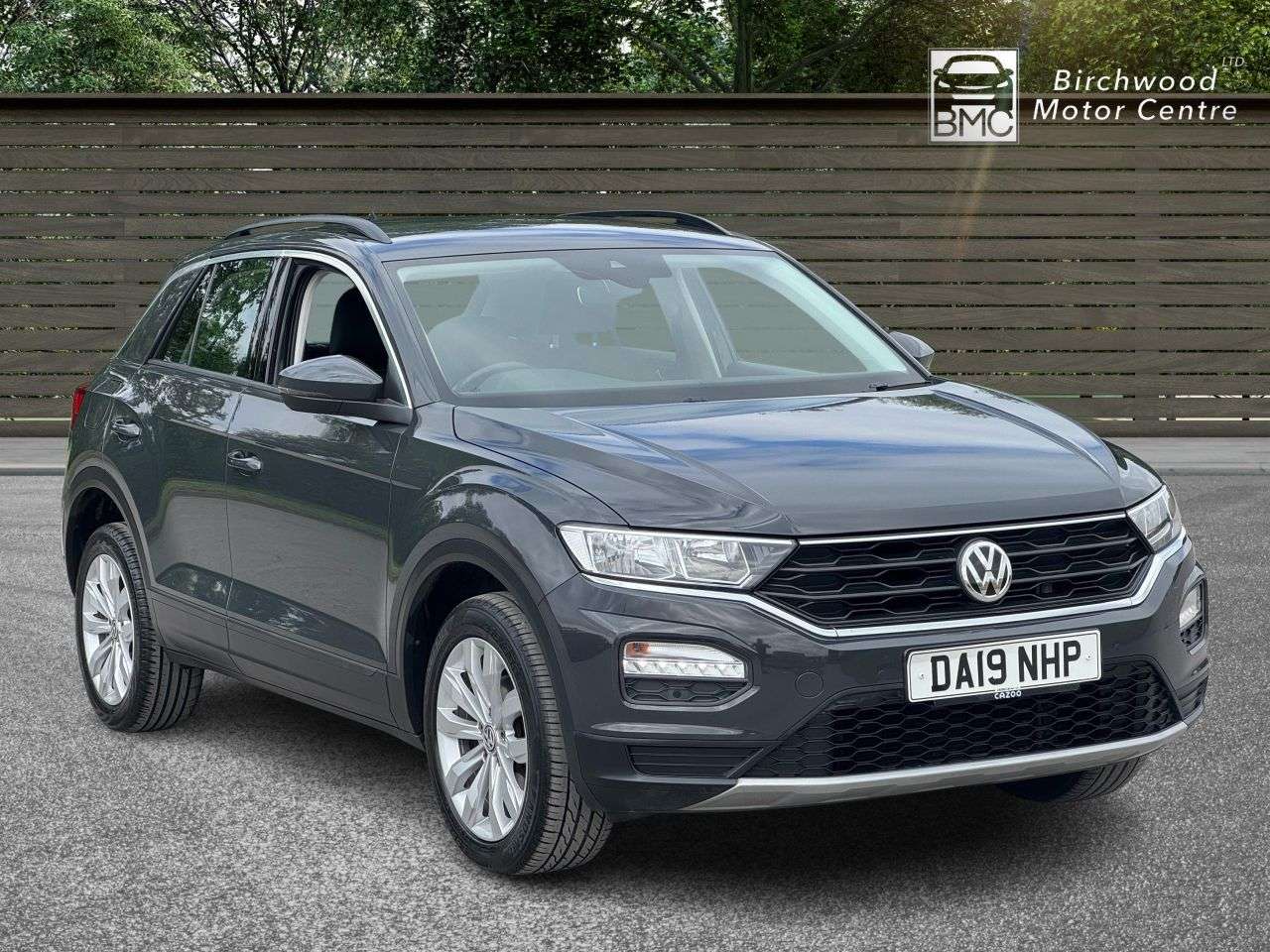 A 2019 VOLKSWAGEN T-ROC SE TSI A 2019 VOLKSWAGEN T-ROC SE TSI