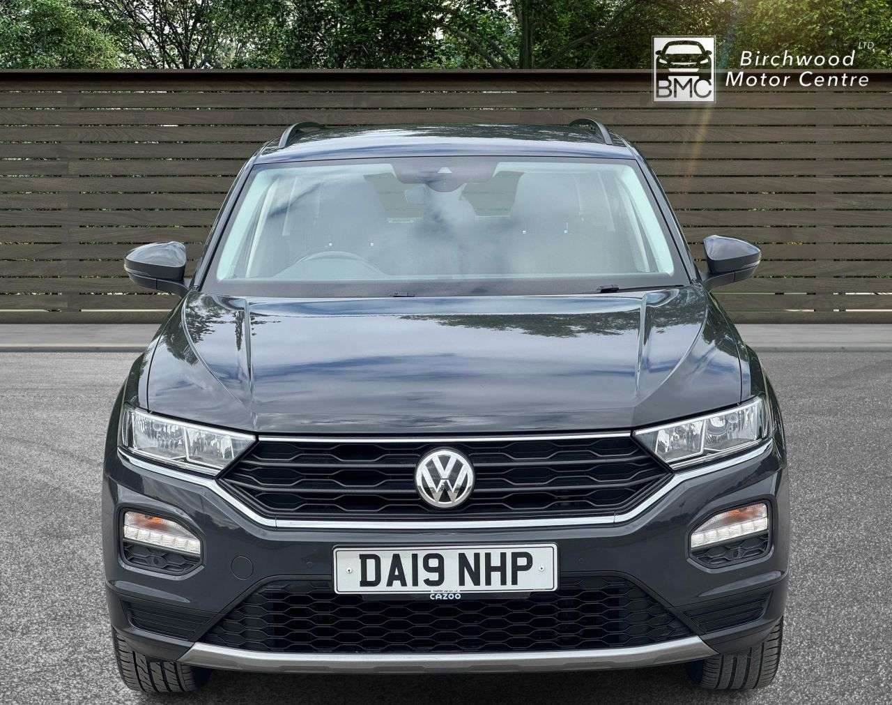 A 2019 VOLKSWAGEN T-ROC SE TSI A 2019 VOLKSWAGEN T-ROC SE TSI