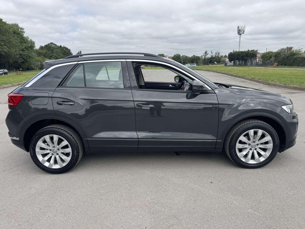 2019 VOLKSWAGEN T-ROC 2019 VOLKSWAGEN T-ROC