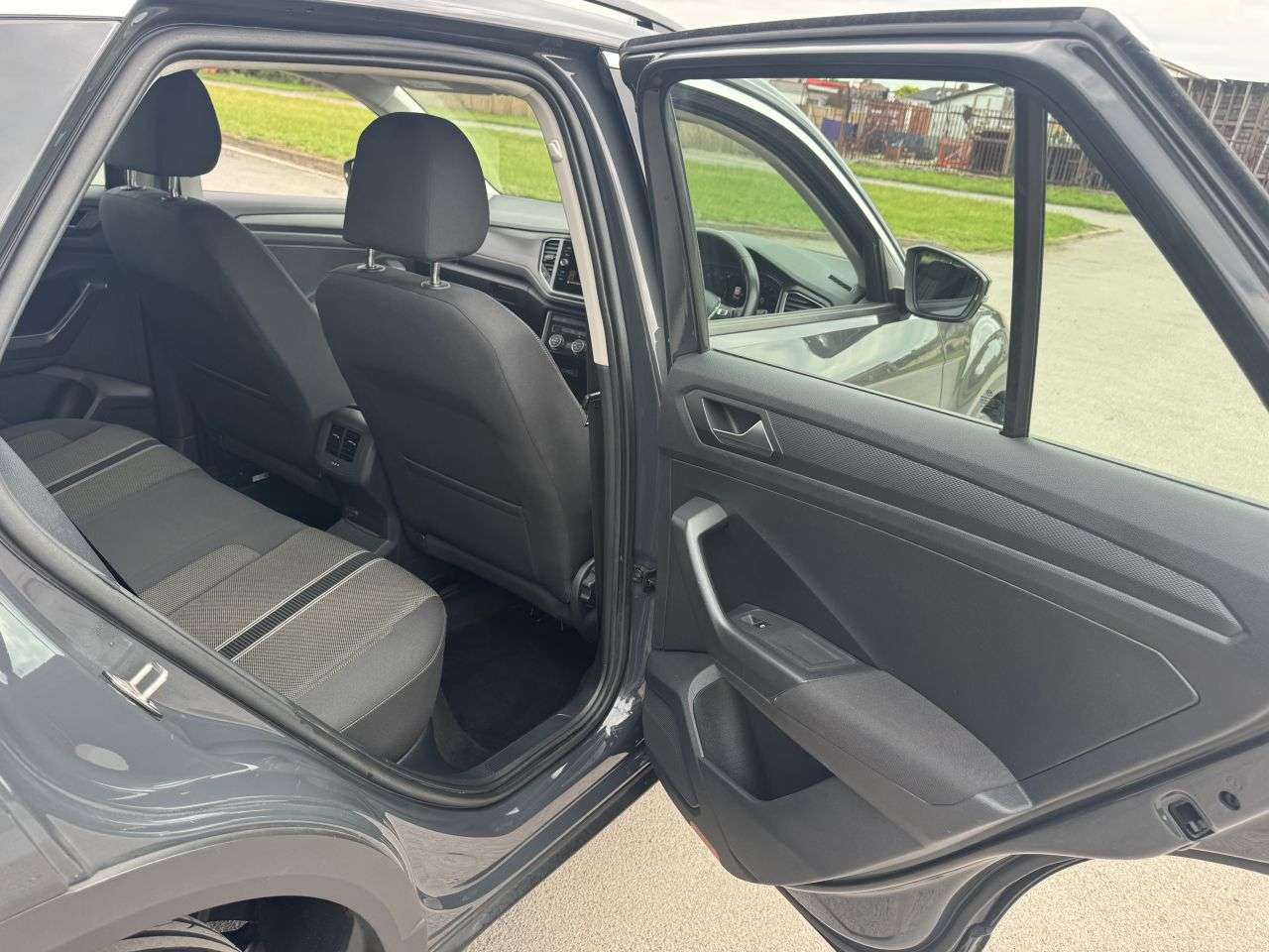 2019 VOLKSWAGEN T-ROC 2019 VOLKSWAGEN T-ROC