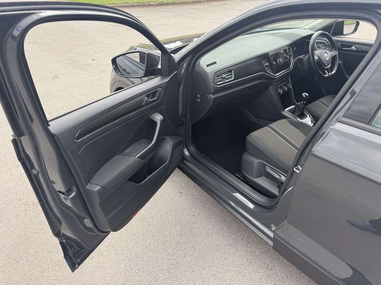 2019 VOLKSWAGEN T-ROC 2019 VOLKSWAGEN T-ROC