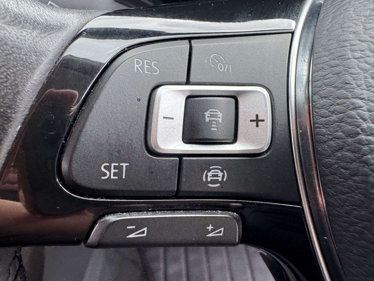 2019 VOLKSWAGEN T-ROC 2019 VOLKSWAGEN T-ROC