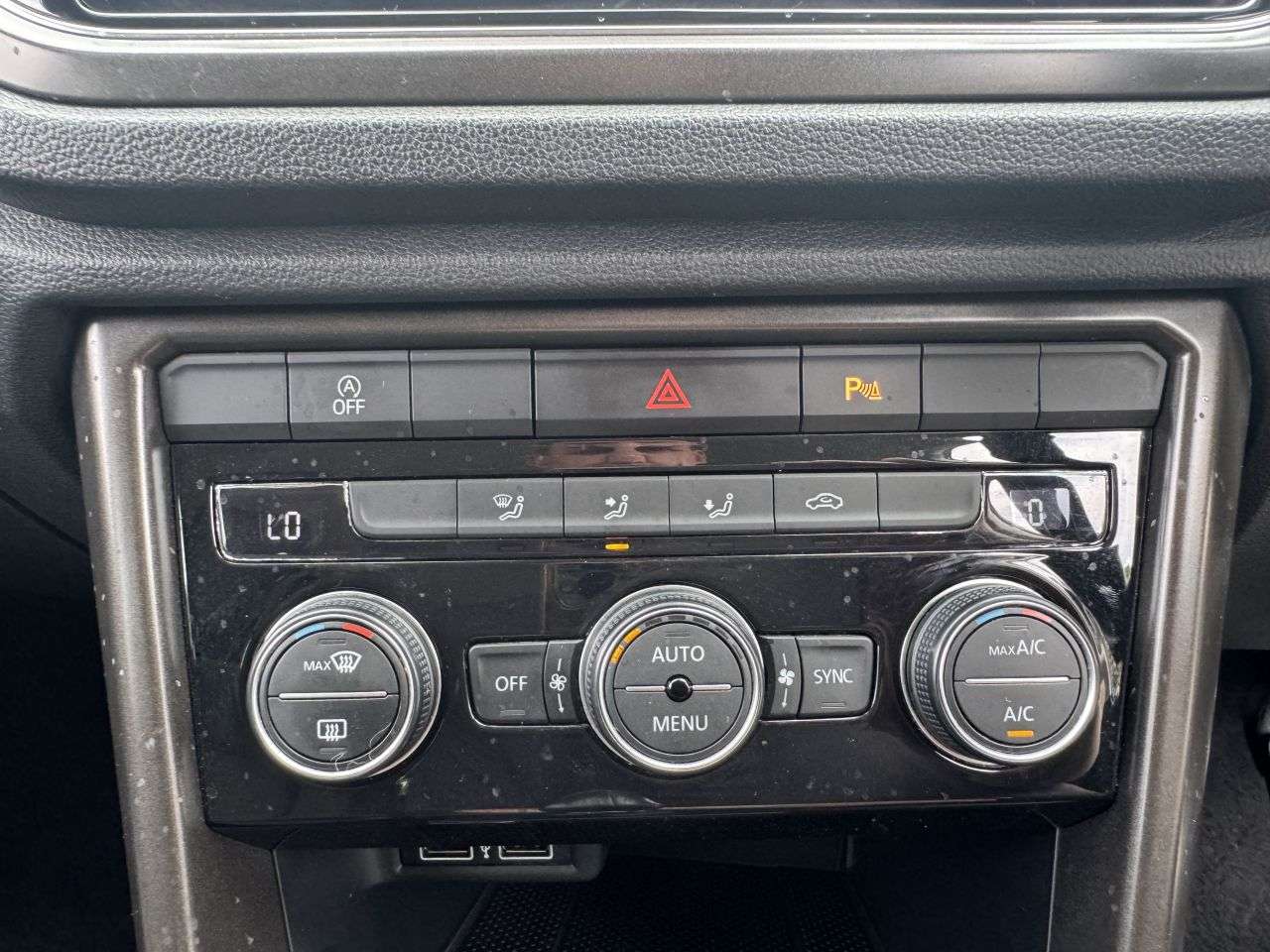 2019 VOLKSWAGEN T-ROC 2019 VOLKSWAGEN T-ROC