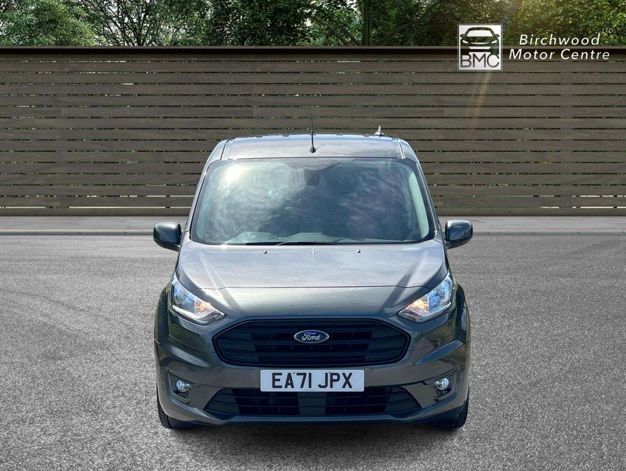 A 2021 FORD TRANSIT CONNECT 1.5 200 EcoBlue Limited Panel Van 5dr Diesel Manual L1 Euro 6 (s/s) (120 ps A 2021 FORD TRANSIT CONNECT 1.5 200 EcoBlue Limited Panel Van 5dr Diesel Manual L1 Euro 6 (s/s) (120 ps