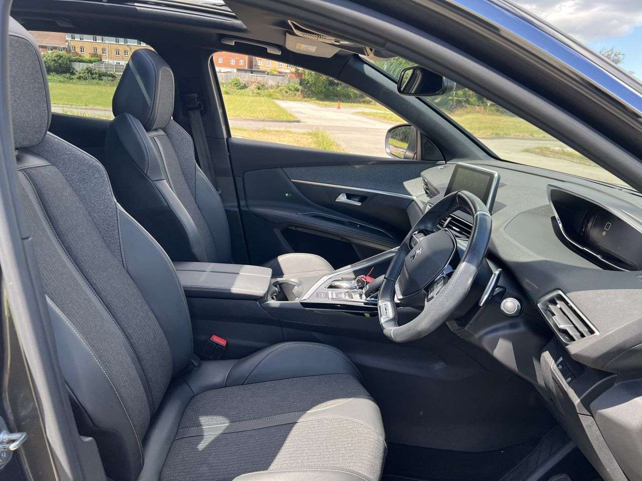 2020 PEUGEOT 3008 2020 PEUGEOT 3008