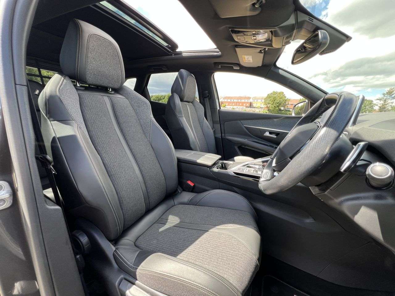 2020 PEUGEOT 3008 2020 PEUGEOT 3008