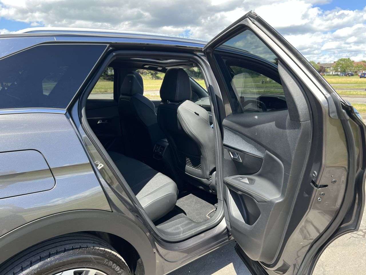 2020 PEUGEOT 3008 2020 PEUGEOT 3008