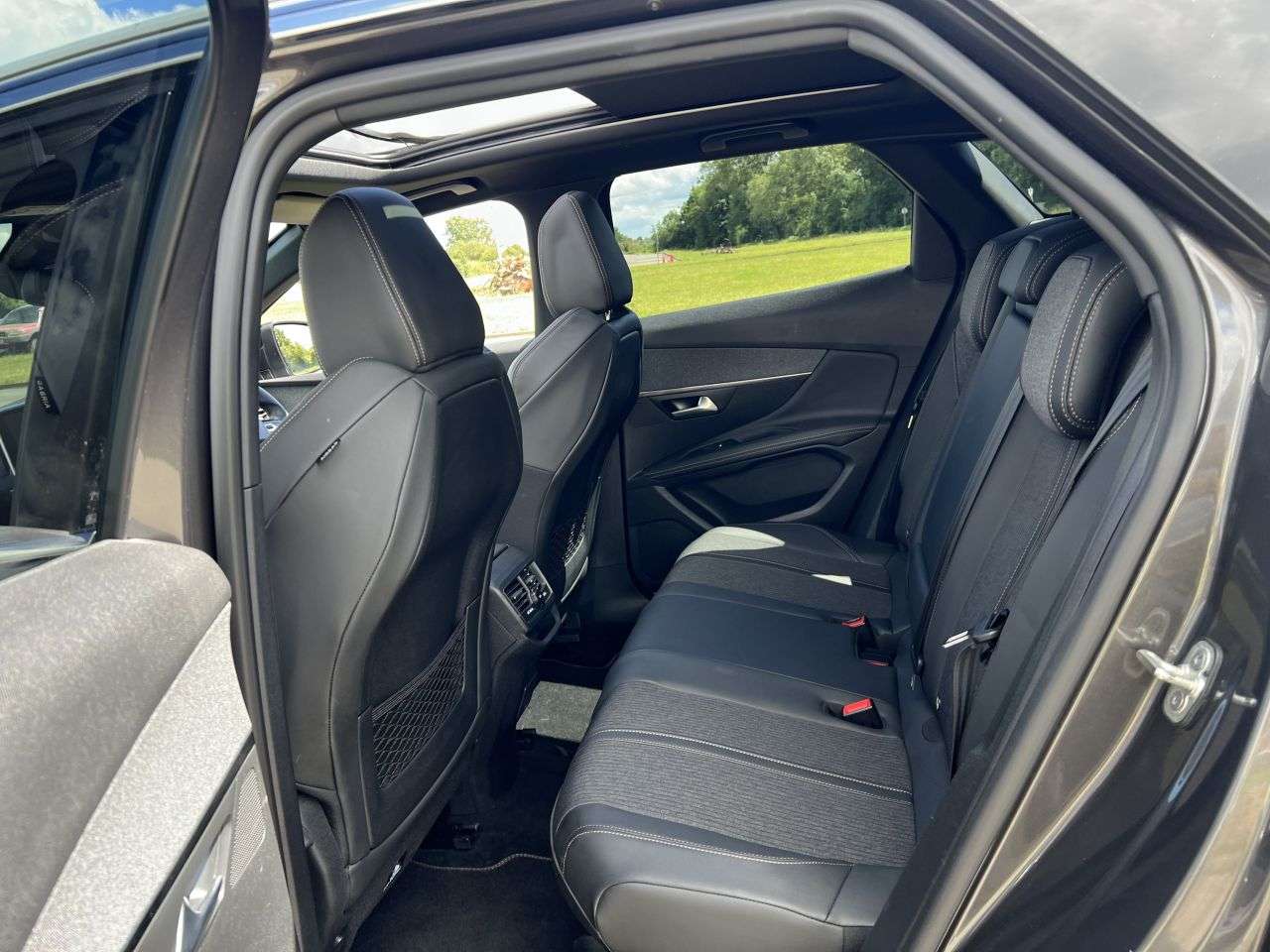 2020 PEUGEOT 3008 2020 PEUGEOT 3008