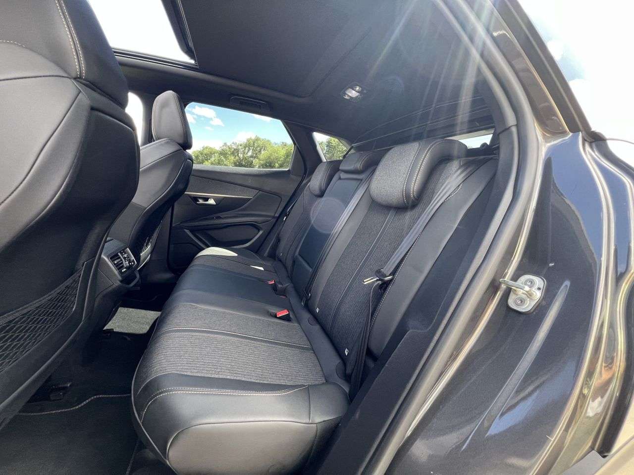 2020 PEUGEOT 3008 2020 PEUGEOT 3008