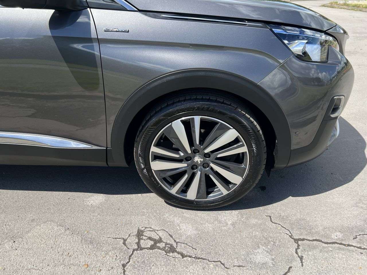 2020 PEUGEOT 3008 2020 PEUGEOT 3008