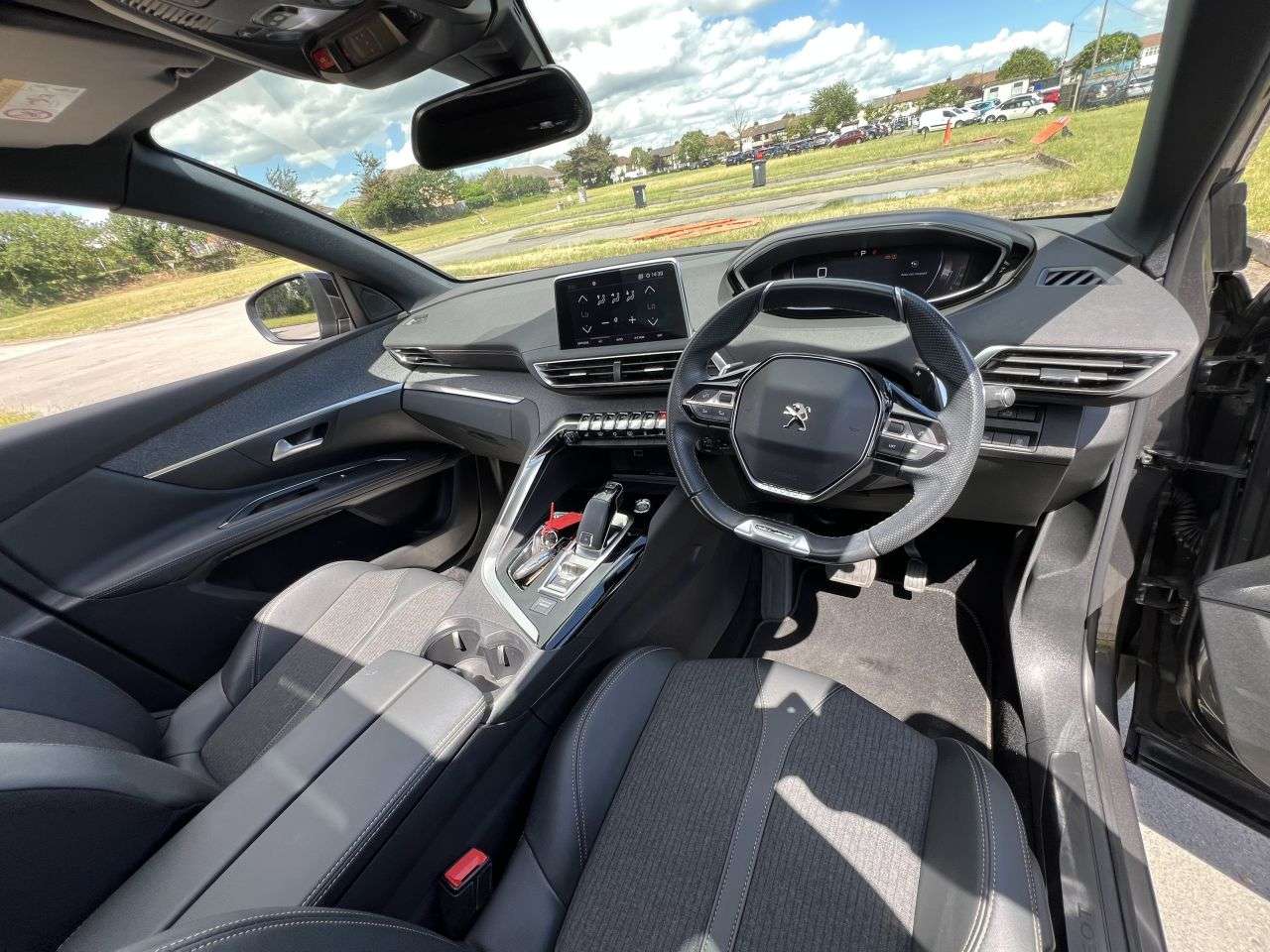 2020 PEUGEOT 3008 2020 PEUGEOT 3008