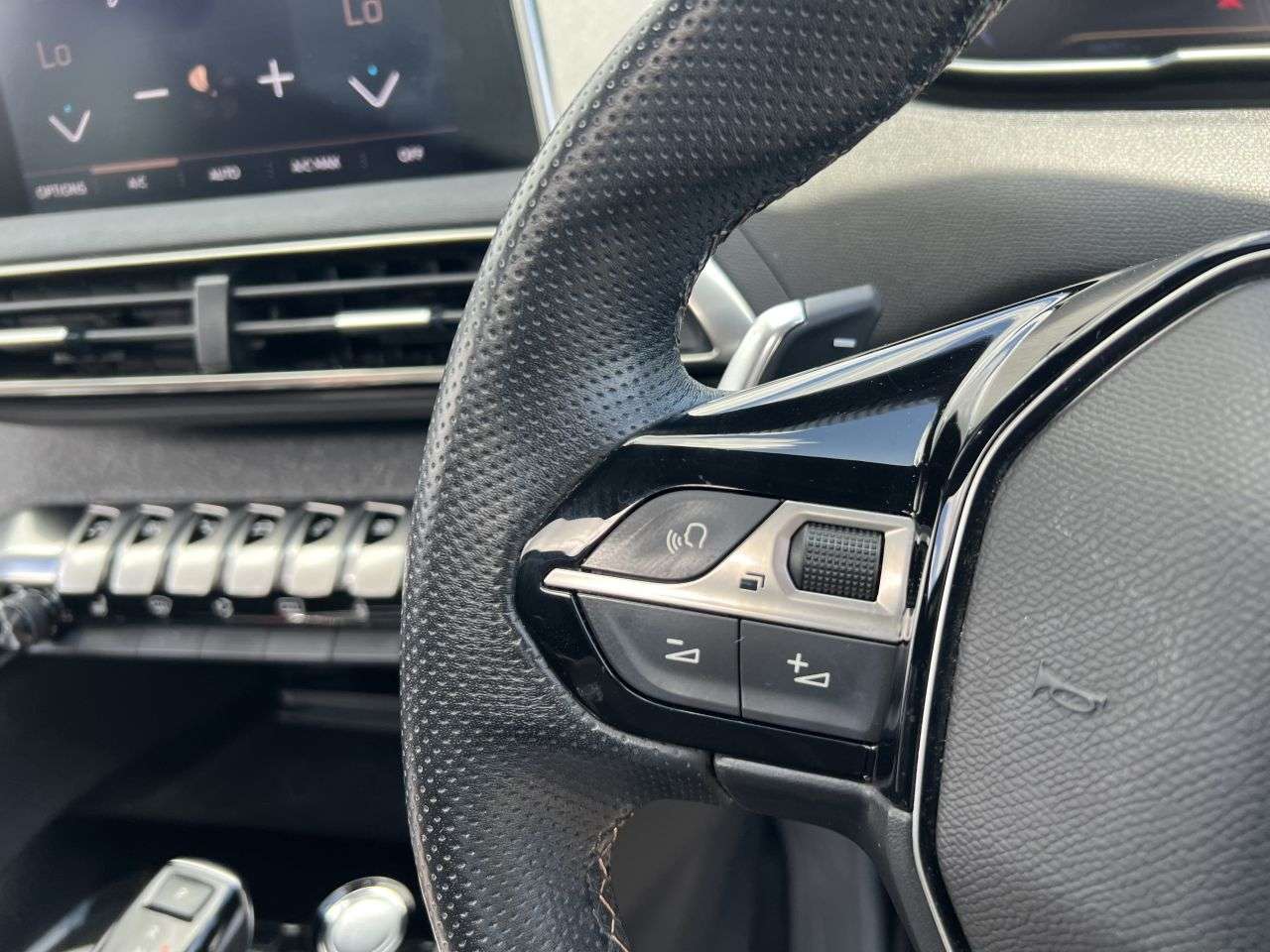 2020 PEUGEOT 3008 2020 PEUGEOT 3008