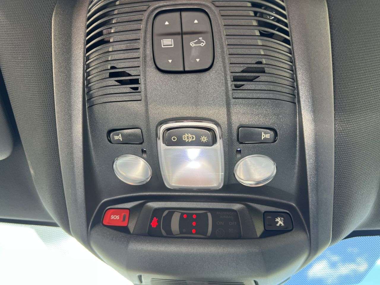 2020 PEUGEOT 3008 2020 PEUGEOT 3008
