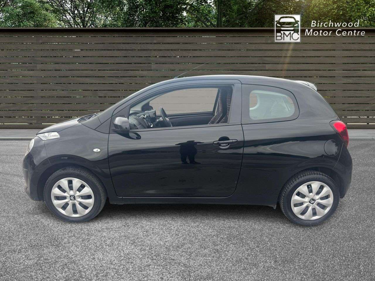 A 2019 CITROEN C1 1.0 VTi Feel Hatchback 3dr Petrol Manual Euro 6 (72 ps) SERVICE HISTORY A 2019 CITROEN C1 1.0 VTi Feel Hatchback 3dr Petrol Manual Euro 6 (72 ps) SERVICE HISTORY