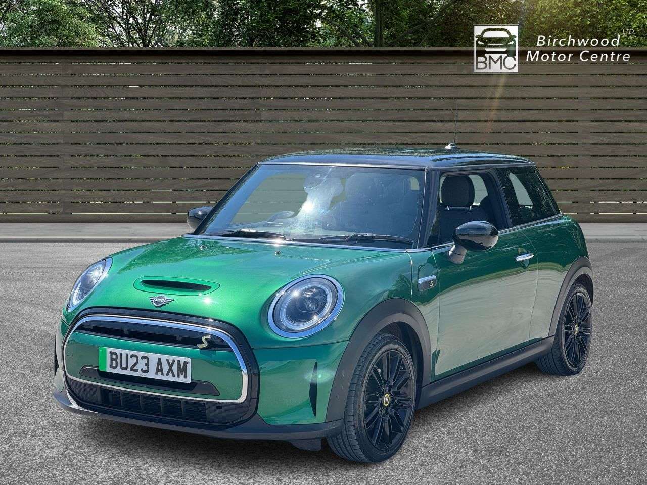 A 2023 MINI ELECTRIC HATCH Cooper SE 32.6kWh Level 2 Hatchback 3dr Electric Auto (184 ps) FULL SERVICE A 2023 MINI ELECTRIC HATCH Cooper SE 32.6kWh Level 2 Hatchback 3dr Electric Auto (184 ps) FULL SERVICE