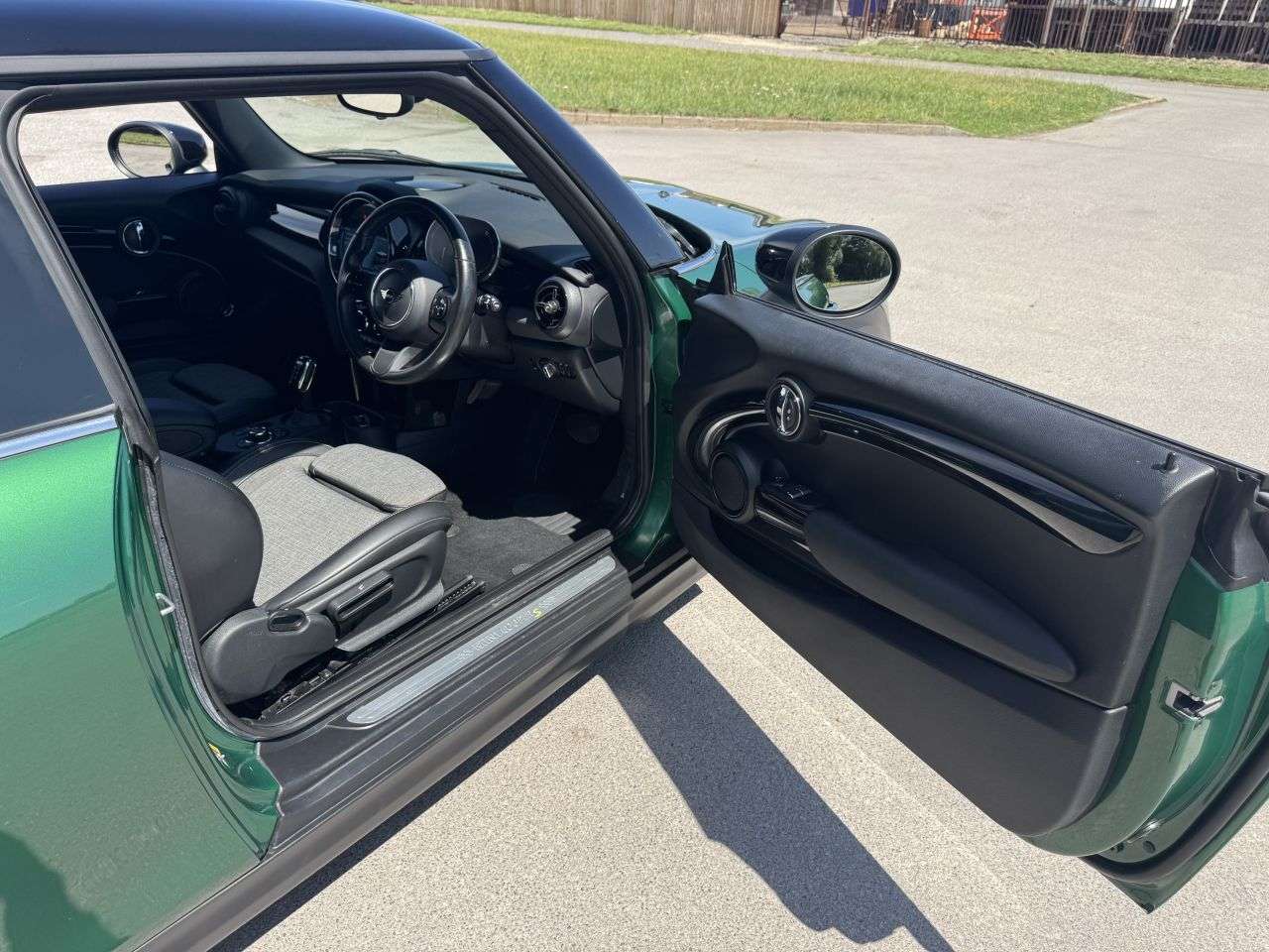 2023 MINI ELECTRIC HATCH 2023 MINI ELECTRIC HATCH