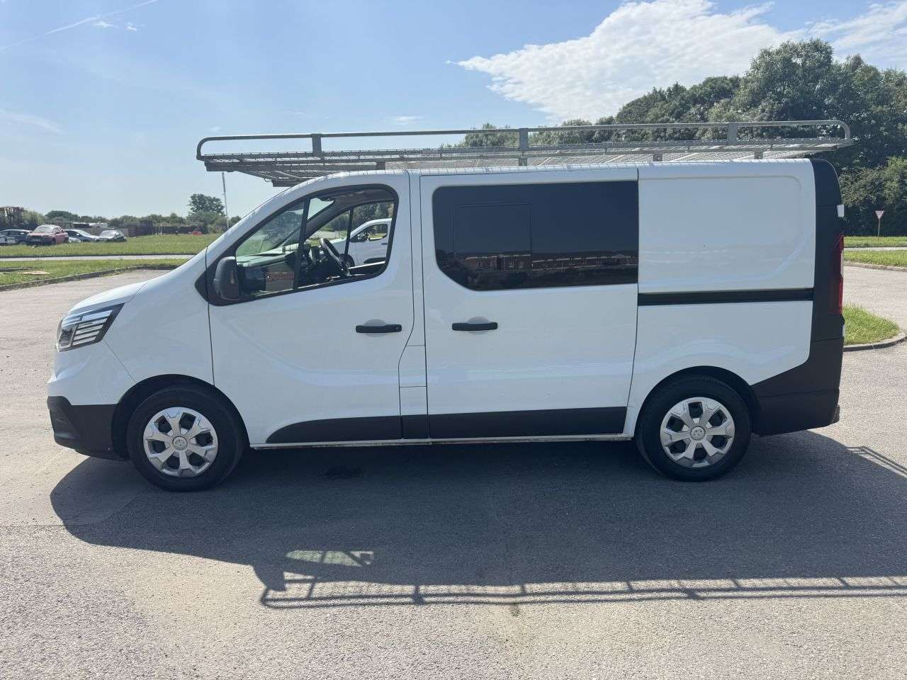 2024 RENAULT TRAFIC 2024 RENAULT TRAFIC