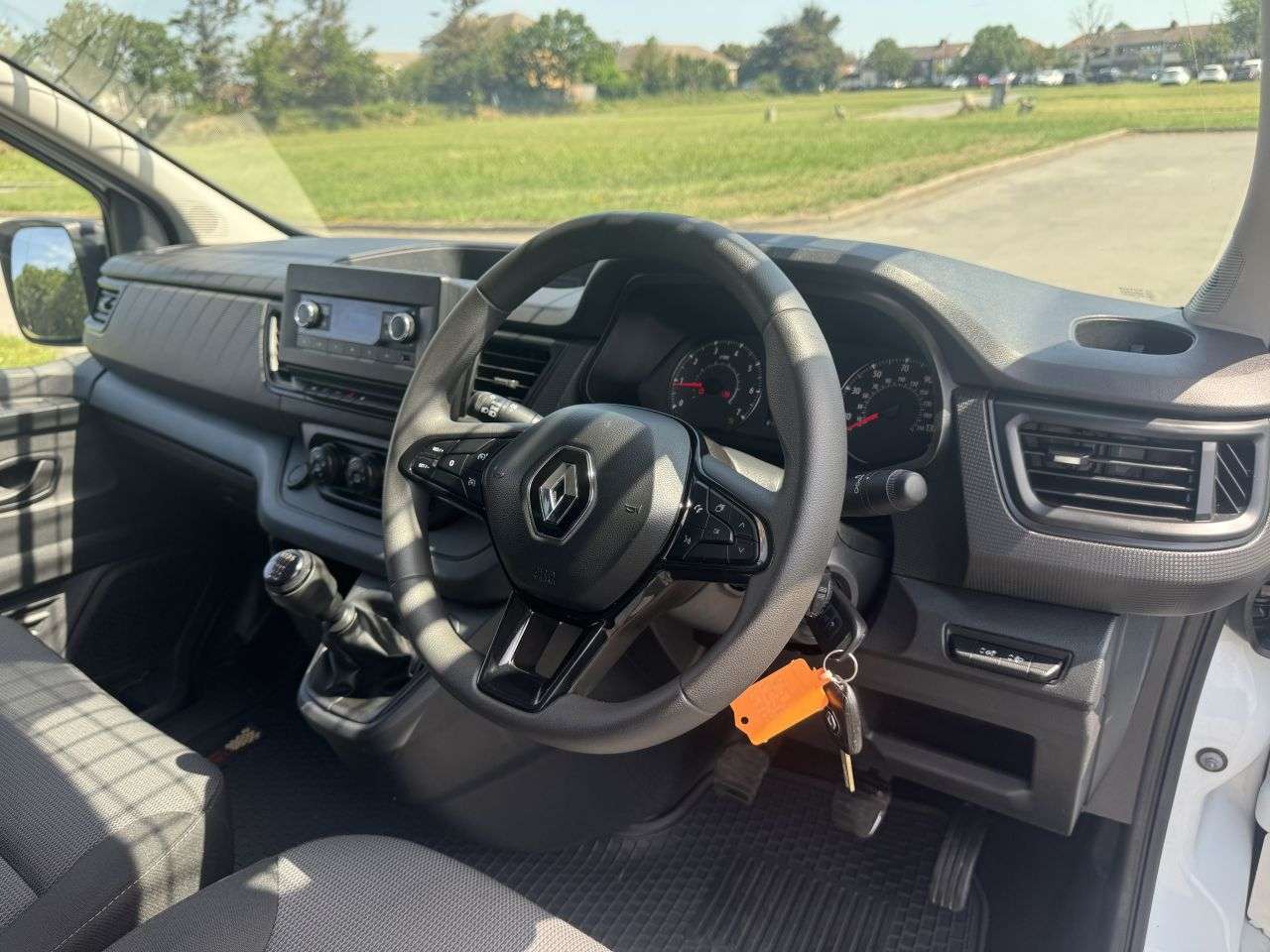 2024 RENAULT TRAFIC 2024 RENAULT TRAFIC