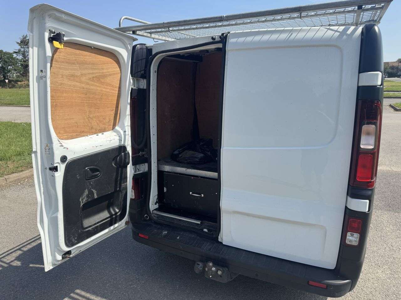 2024 RENAULT TRAFIC 2024 RENAULT TRAFIC