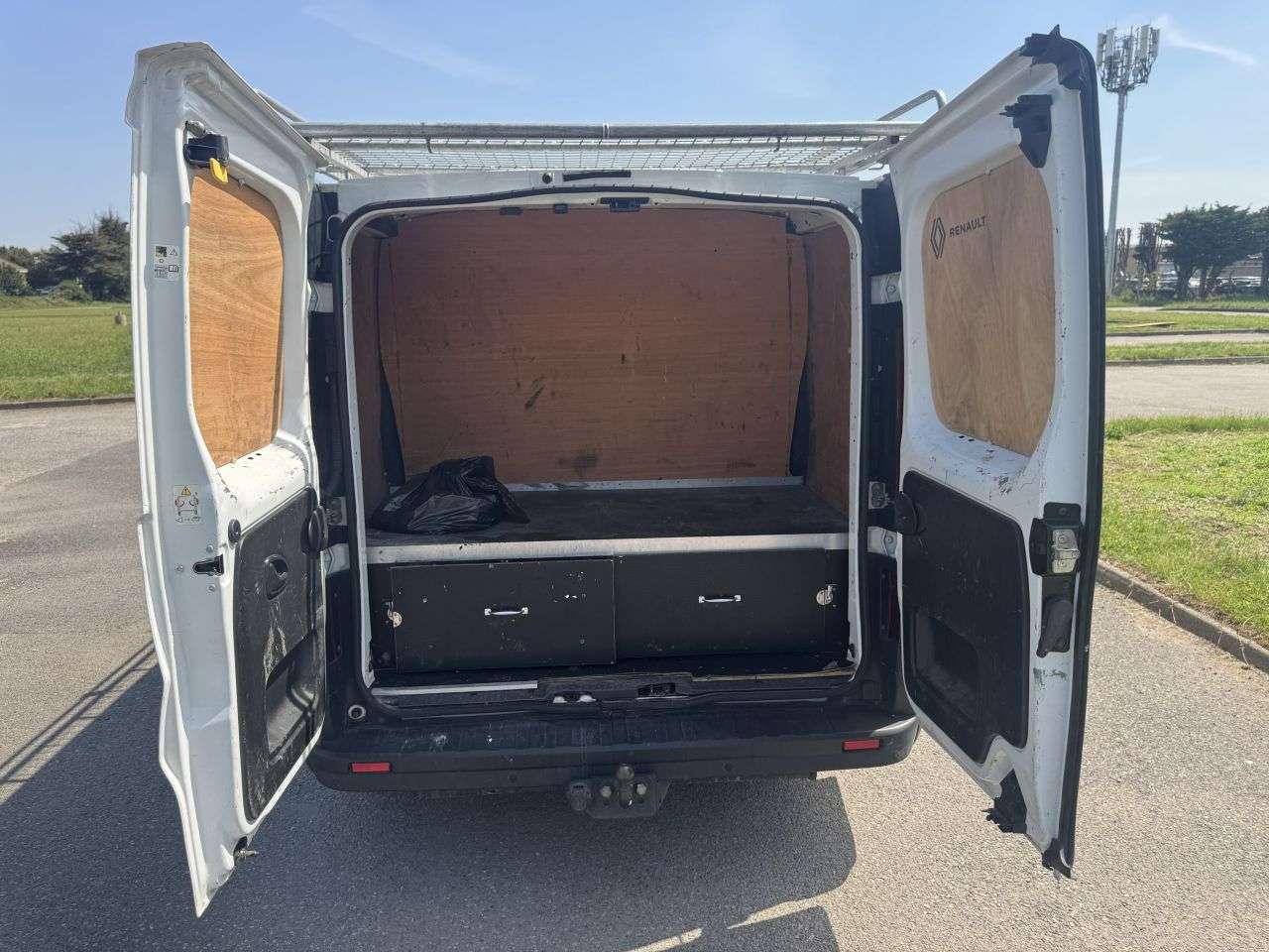 2024 RENAULT TRAFIC 2024 RENAULT TRAFIC