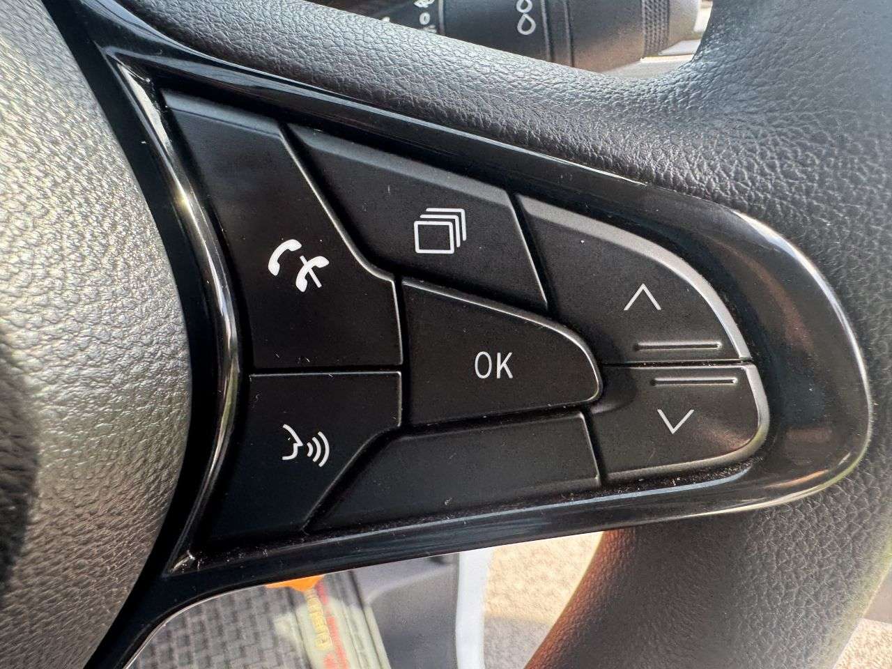 2024 RENAULT TRAFIC 2024 RENAULT TRAFIC