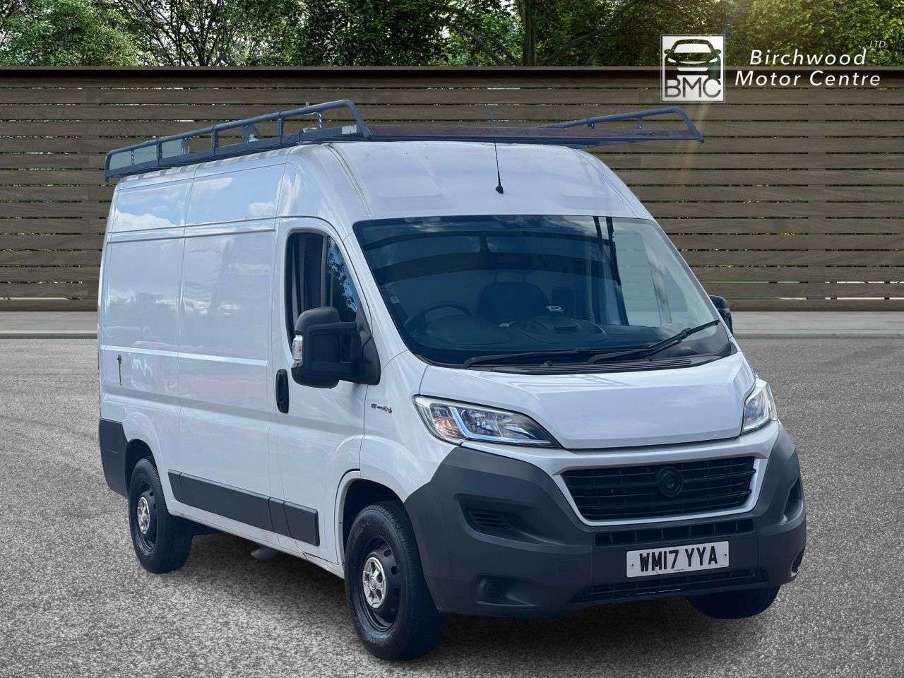 A 2017 FIAT DUCATO 2.0 MultiJetII 35 Panel Van 5dr Diesel Manual M H2 Euro 6 (s/s) (115 ps) SE A 2017 FIAT DUCATO 2.0 MultiJetII 35 Panel Van 5dr Diesel Manual M H2 Euro 6 (s/s) (115 ps) SE