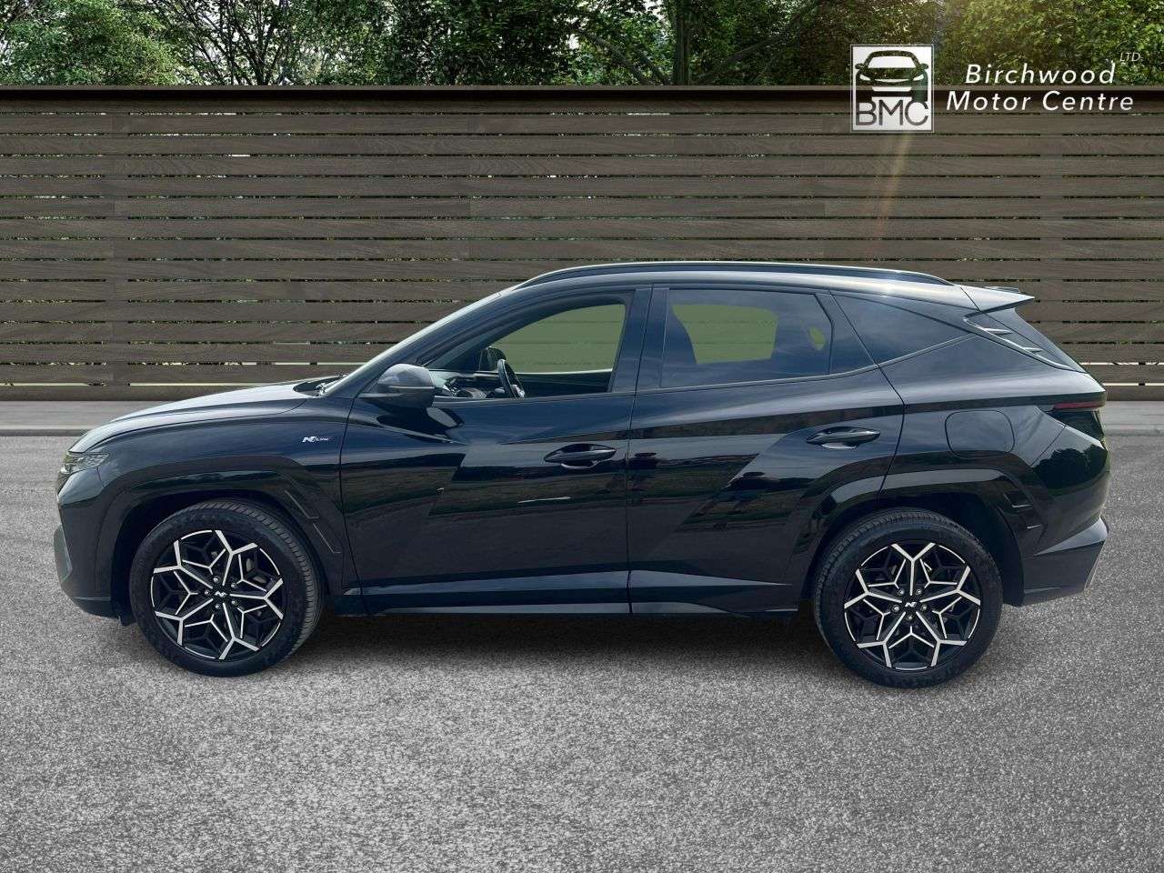 A 2023 HYUNDAI TUCSON 1.6 T-GDi MHEV N Line SUV 5dr Petrol Hybrid DCT Euro 6 (s/s) (150 ps) FULL A 2023 HYUNDAI TUCSON 1.6 T-GDi MHEV N Line SUV 5dr Petrol Hybrid DCT Euro 6 (s/s) (150 ps) FULL