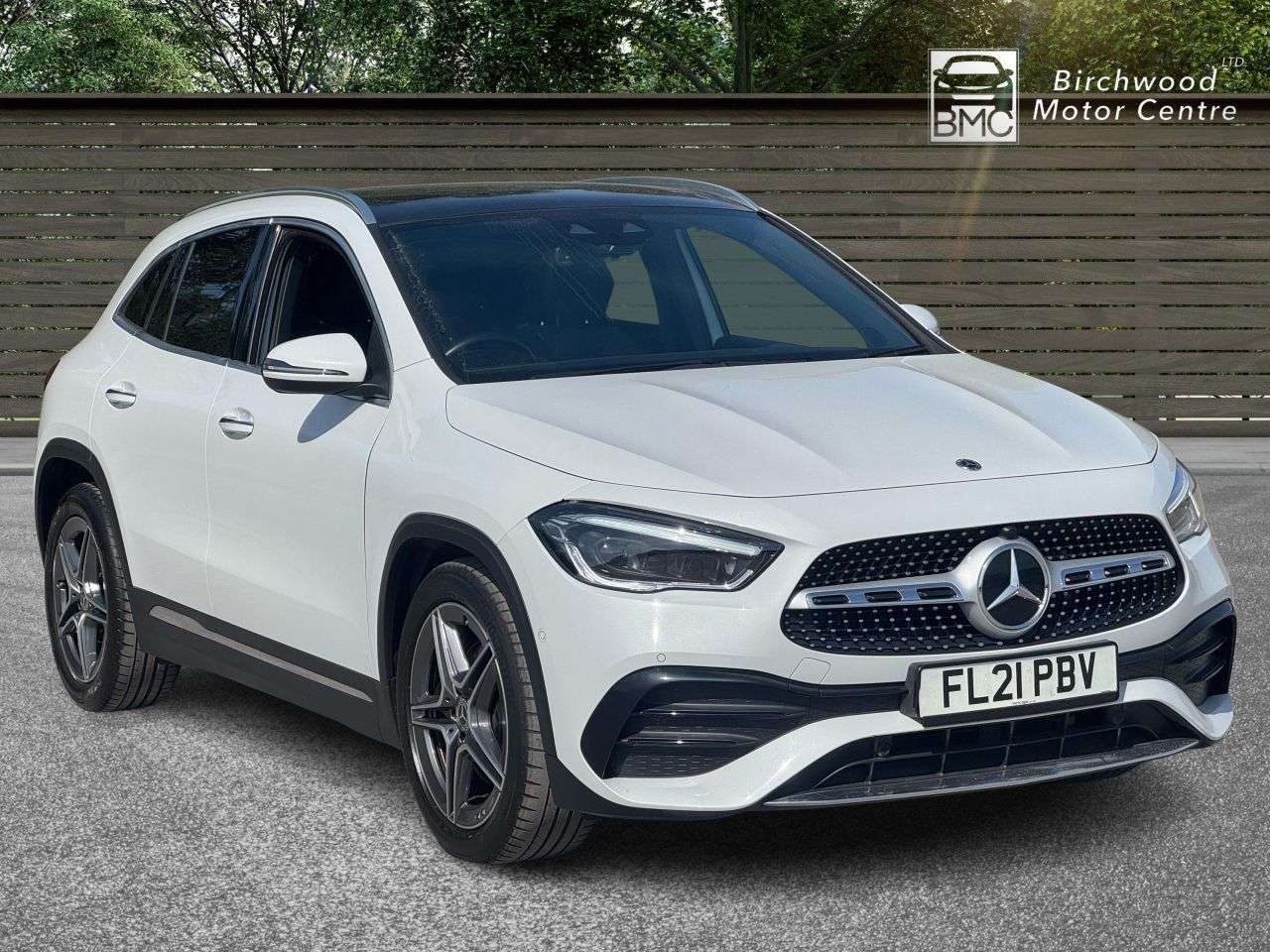 A 2021 MERCEDES-BENZ GLA 1.3 GLA180 AMG Line (Premium Plus) SUV 5dr Petrol 7G-DCT Euro 6 (s/s) (136 A 2021 MERCEDES-BENZ GLA 1.3 GLA180 AMG Line (Premium Plus) SUV 5dr Petrol 7G-DCT Euro 6 (s/s) (136