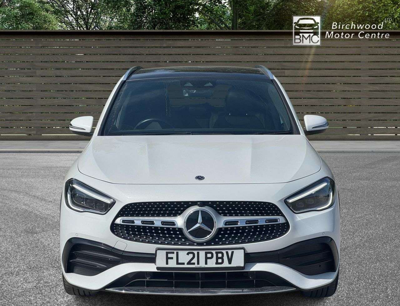 A 2021 MERCEDES-BENZ GLA 1.3 GLA180 AMG Line (Premium Plus) SUV 5dr Petrol 7G-DCT Euro 6 (s/s) (136 A 2021 MERCEDES-BENZ GLA 1.3 GLA180 AMG Line (Premium Plus) SUV 5dr Petrol 7G-DCT Euro 6 (s/s) (136