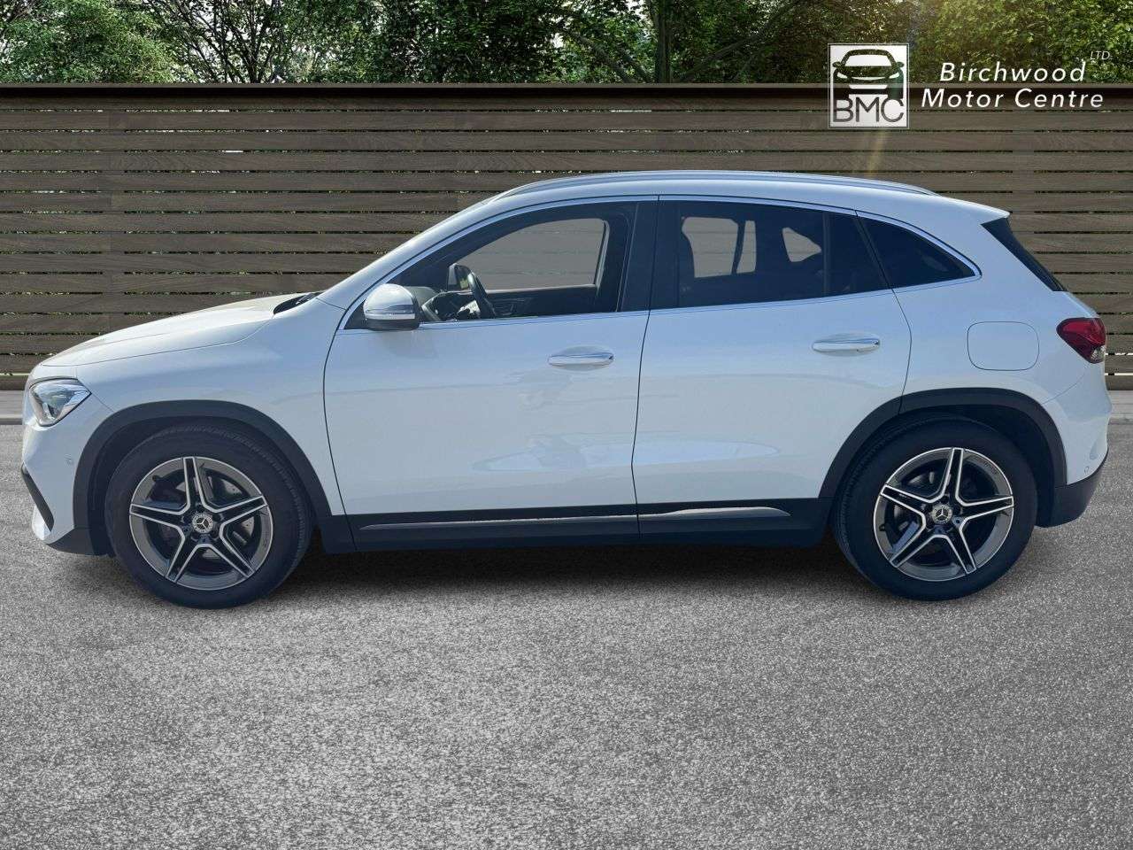 A 2021 MERCEDES-BENZ GLA 1.3 GLA180 AMG Line (Premium Plus) SUV 5dr Petrol 7G-DCT Euro 6 (s/s) (136 A 2021 MERCEDES-BENZ GLA 1.3 GLA180 AMG Line (Premium Plus) SUV 5dr Petrol 7G-DCT Euro 6 (s/s) (136