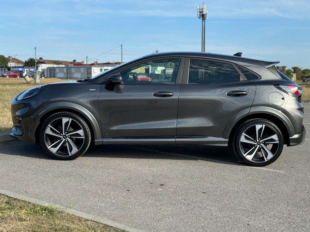 A 2020 FORD PUMA 1.0T EcoBoost MHEV ST-Line X First Edition Plus SUV 5dr Petrol Manual Euro A 2020 FORD PUMA 1.0T EcoBoost MHEV ST-Line X First Edition Plus SUV 5dr Petrol Manual Euro