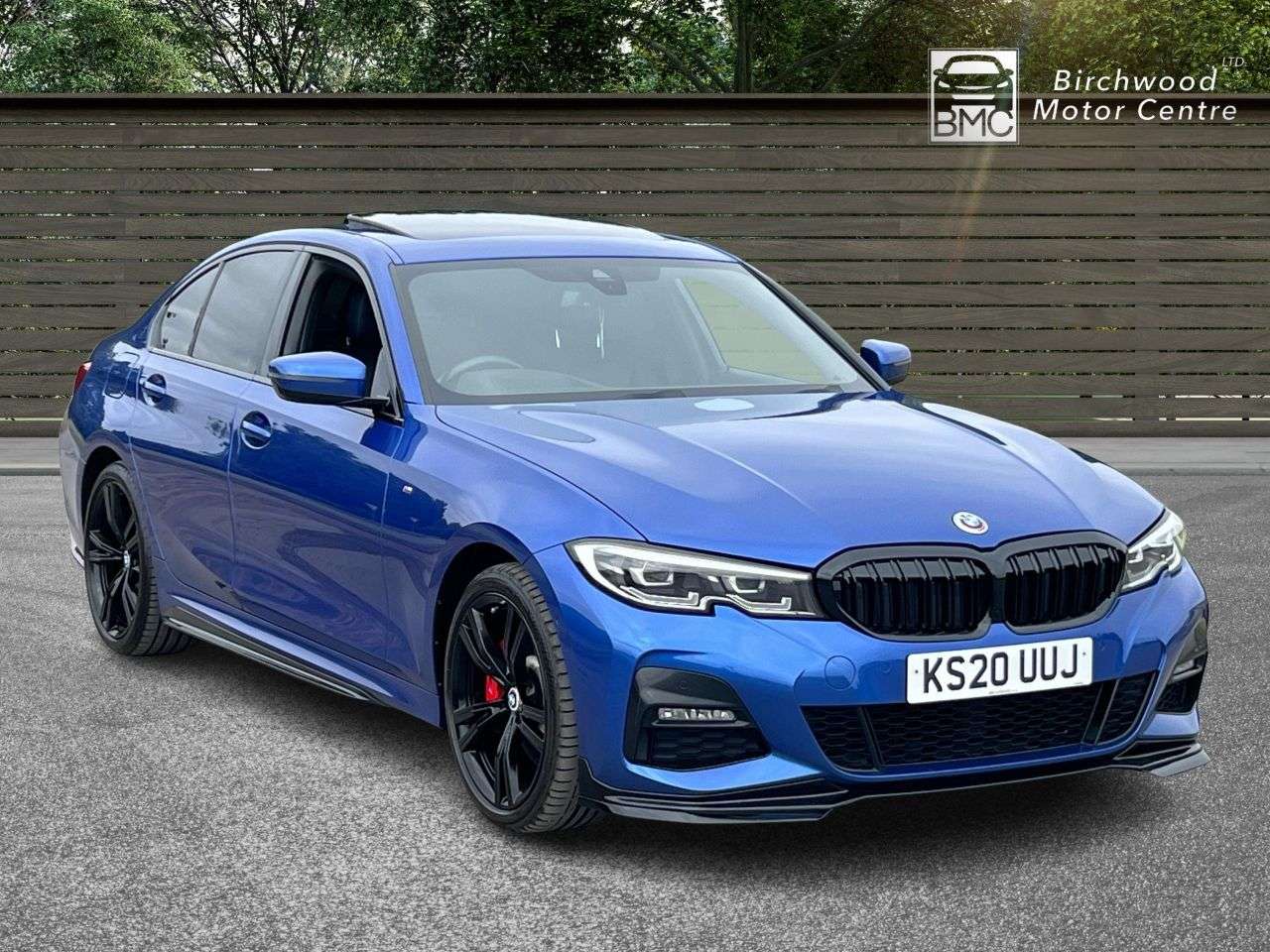 A 2020 BMW 3 SERIES 2.0 330e 12kWh M Sport Saloon 4dr Petrol Plug-in Hybrid Auto Euro 6 (s/s) ( A 2020 BMW 3 SERIES 2.0 330e 12kWh M Sport Saloon 4dr Petrol Plug-in Hybrid Auto Euro 6 (s/s) (