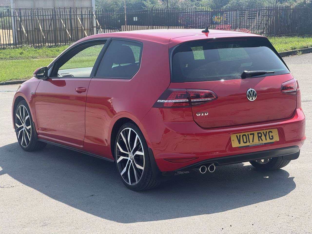 2017 VOLKSWAGEN GOLF 2017 VOLKSWAGEN GOLF