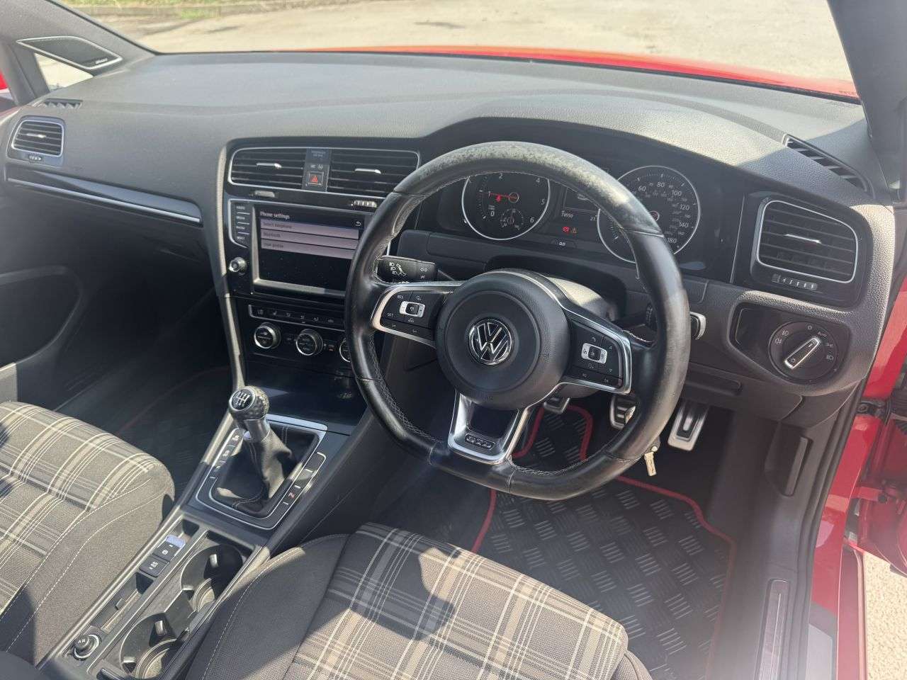 2017 VOLKSWAGEN GOLF 2017 VOLKSWAGEN GOLF
