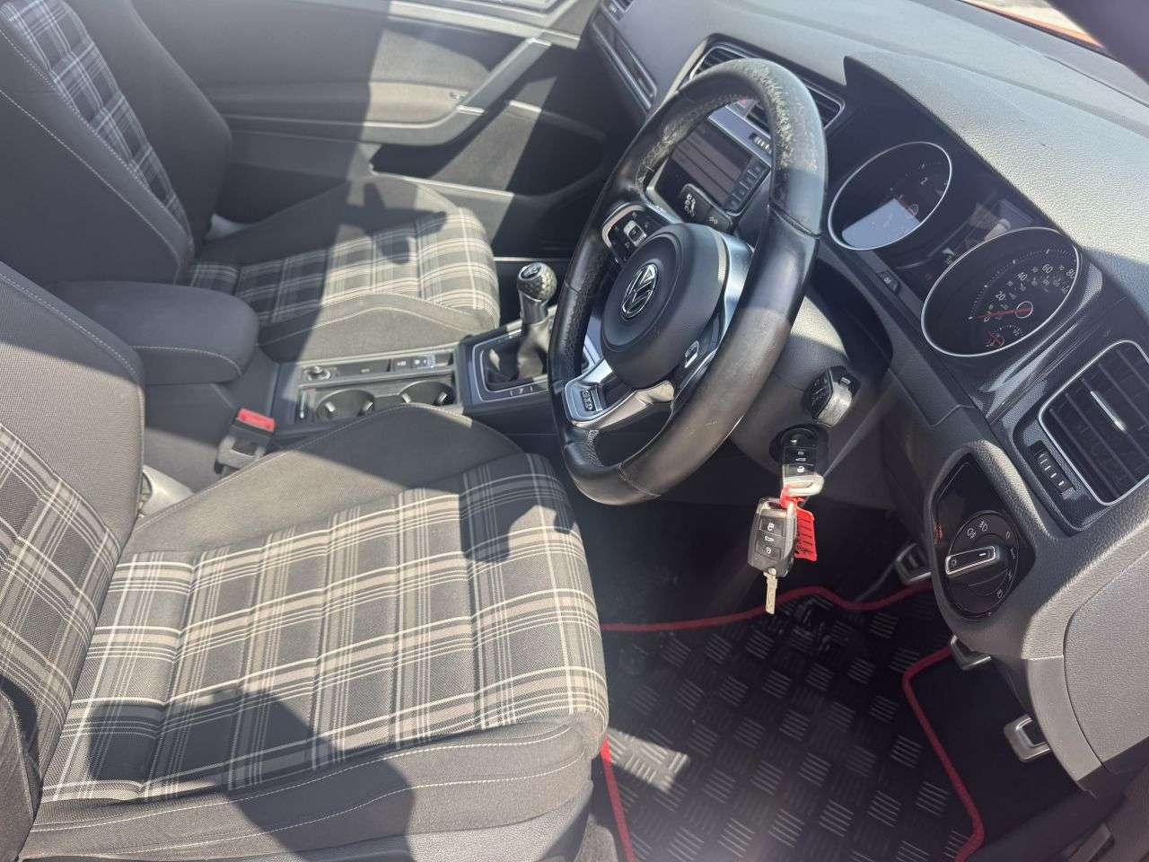 2017 VOLKSWAGEN GOLF 2017 VOLKSWAGEN GOLF