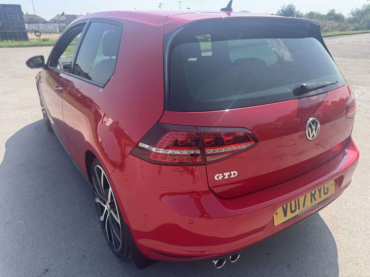 2017 VOLKSWAGEN GOLF 2017 VOLKSWAGEN GOLF