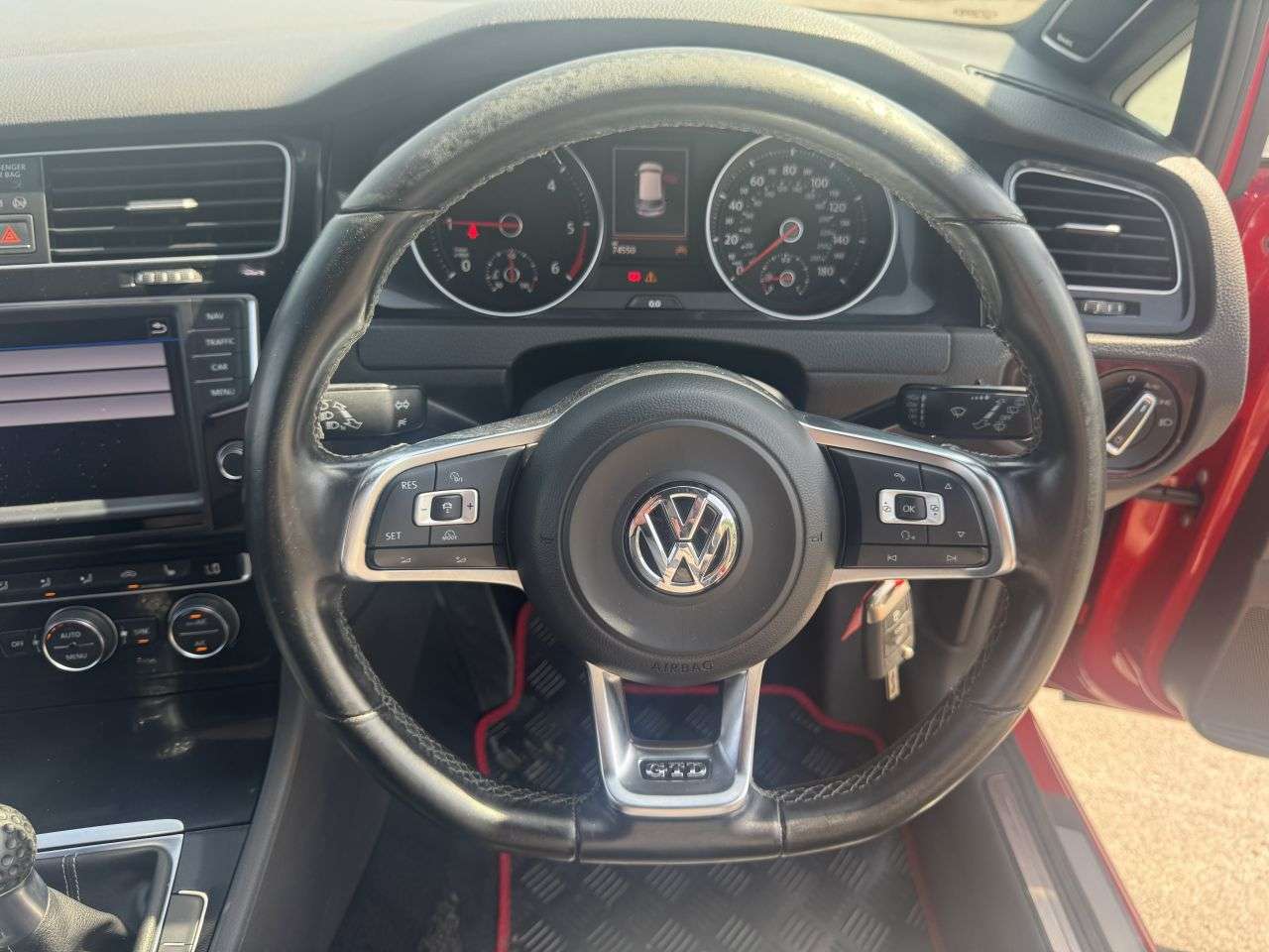 2017 VOLKSWAGEN GOLF 2017 VOLKSWAGEN GOLF