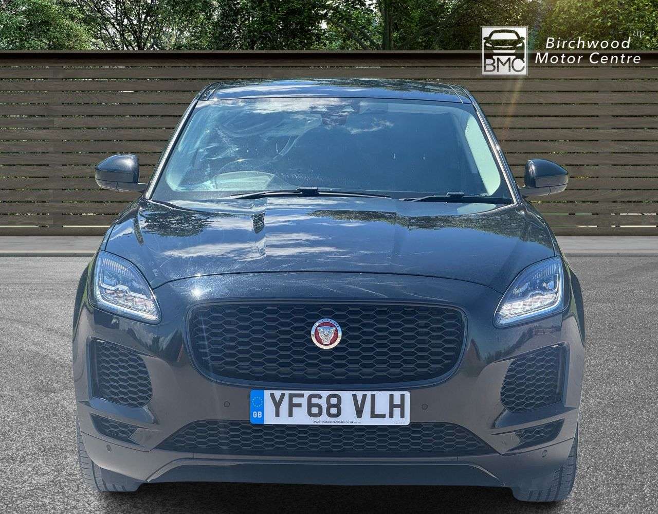 A 2018 JAGUAR E-PACE 2.0 D150 SUV 5dr Diesel Auto AWD Euro 6 (s/s) (150 ps) SERVICE HISTORY A 2018 JAGUAR E-PACE 2.0 D150 SUV 5dr Diesel Auto AWD Euro 6 (s/s) (150 ps) SERVICE HISTORY