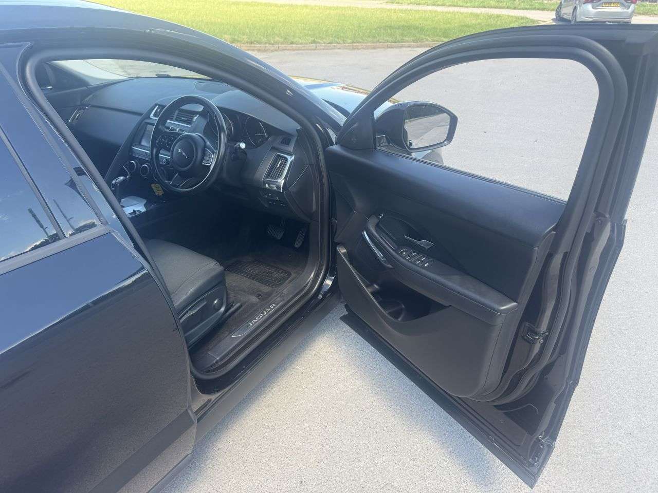 2018 JAGUAR E-PACE 2018 JAGUAR E-PACE